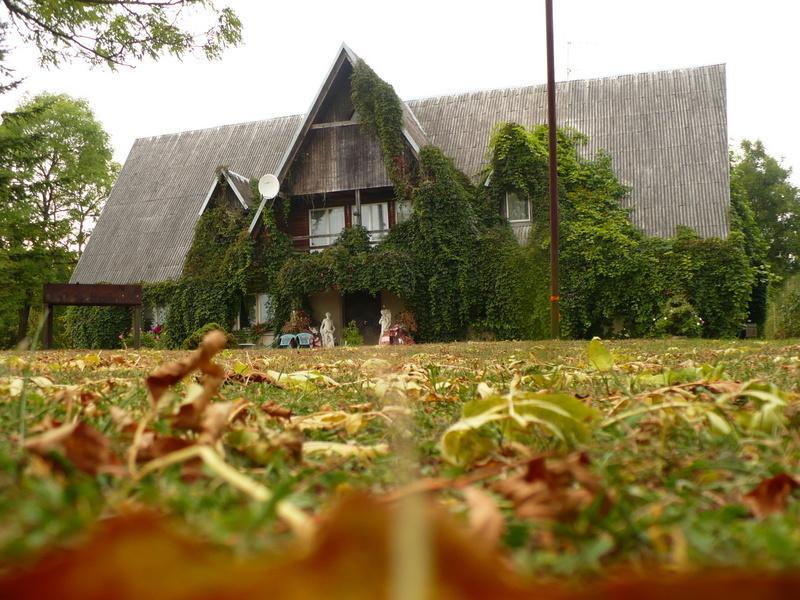 Отель Upmali Тервете Экстерьер фото